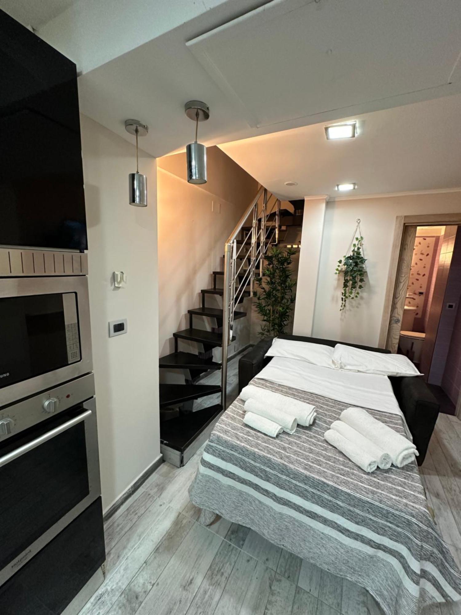 Fox Holiday Home In The Port Napoli Esterno foto