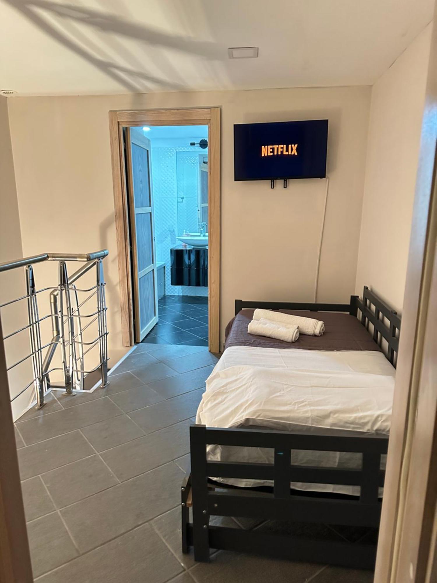 Fox Holiday Home In The Port Napoli Esterno foto